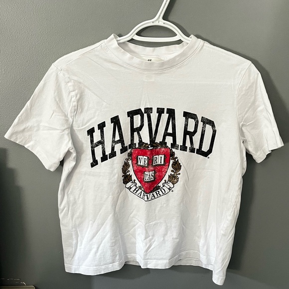 H&M Graphic Tee - Picture 7 of 7